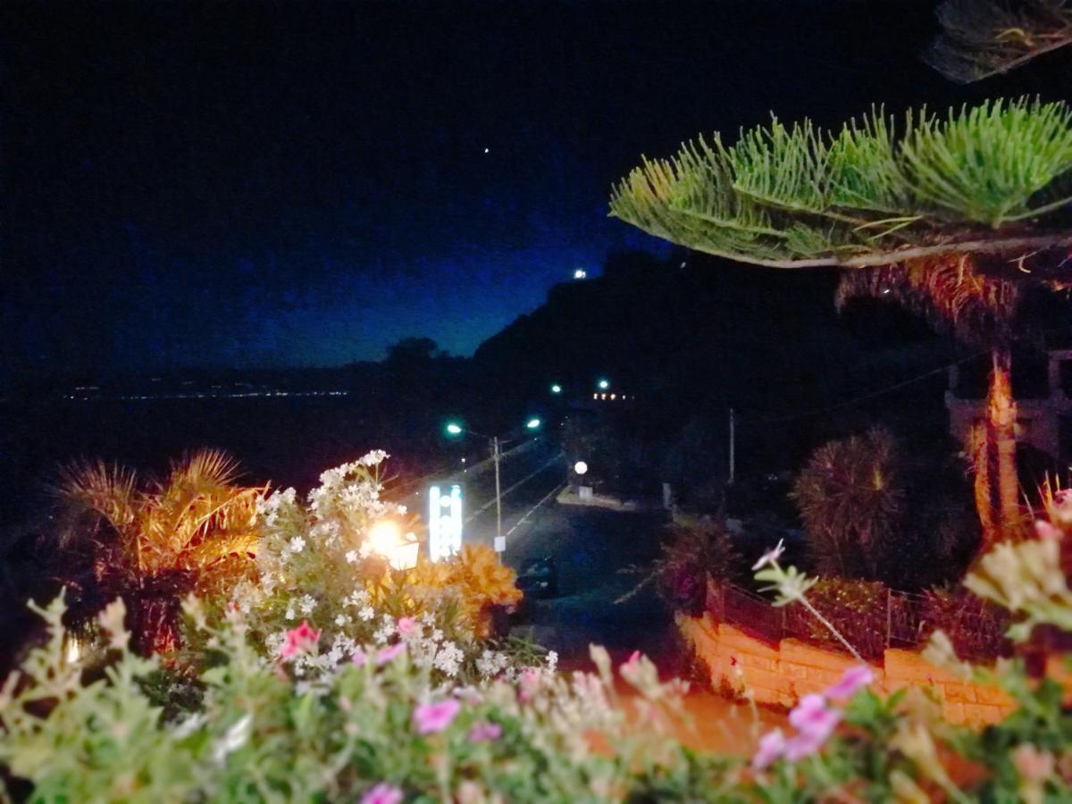 Paradiso Hotel Ristorante Riaci Capo Exterior photo