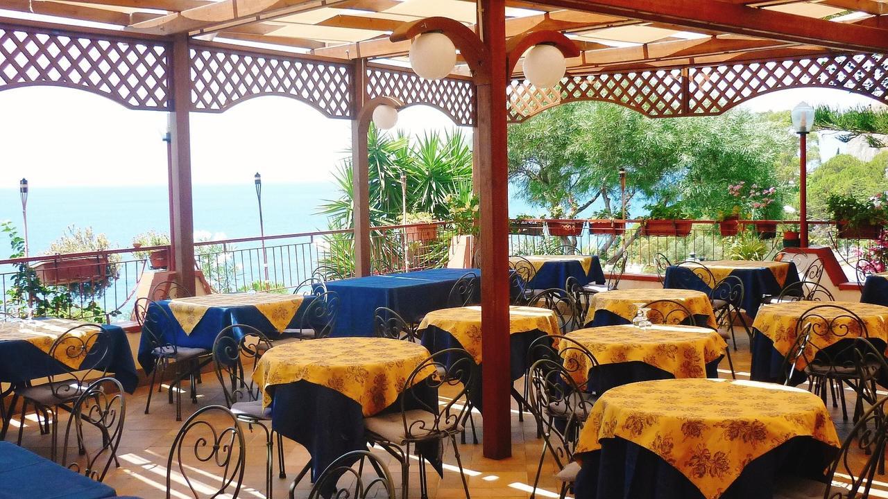 Paradiso Hotel Ristorante Riaci Capo Exterior photo